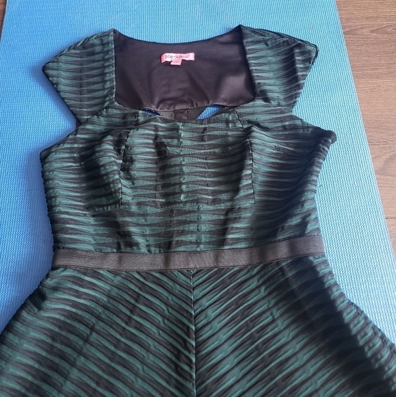 HP. Betsey Johnson Textured Fit and Flare Dress - Picture 8 of 14